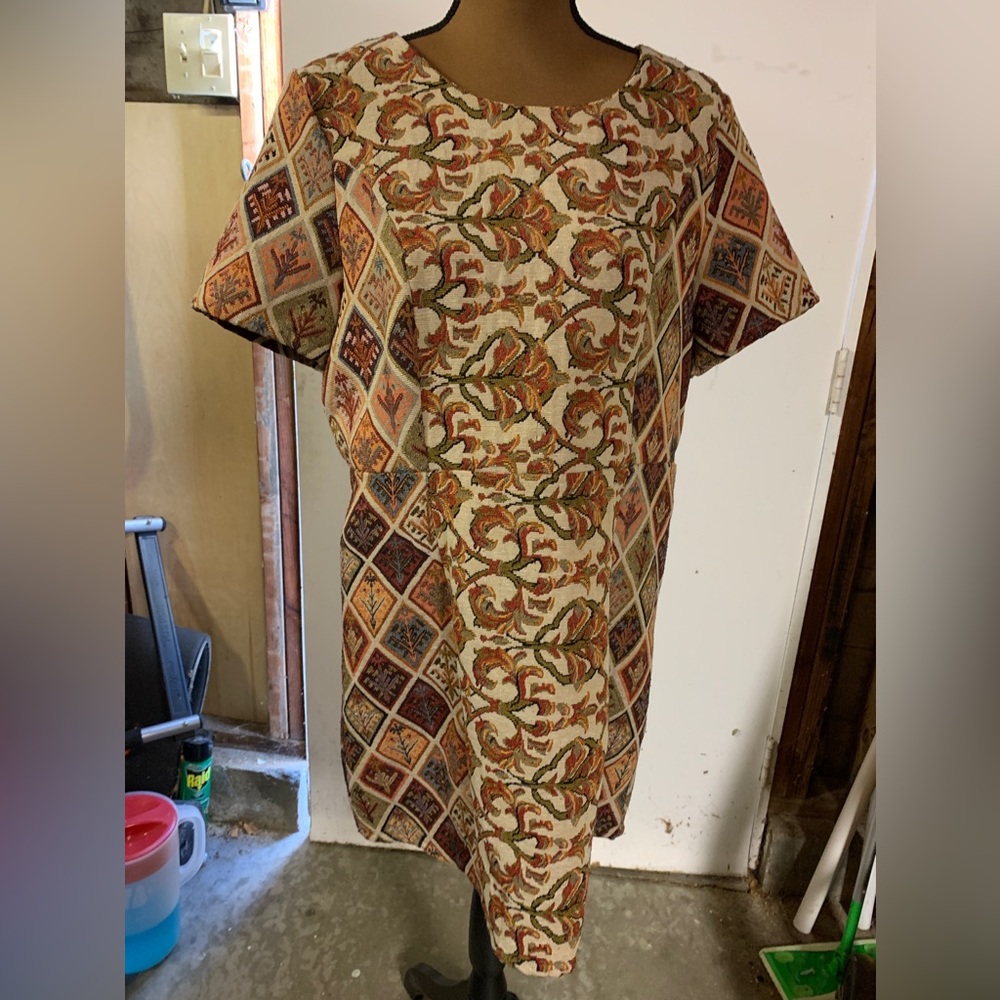 Tweed/tapestry like mini dress